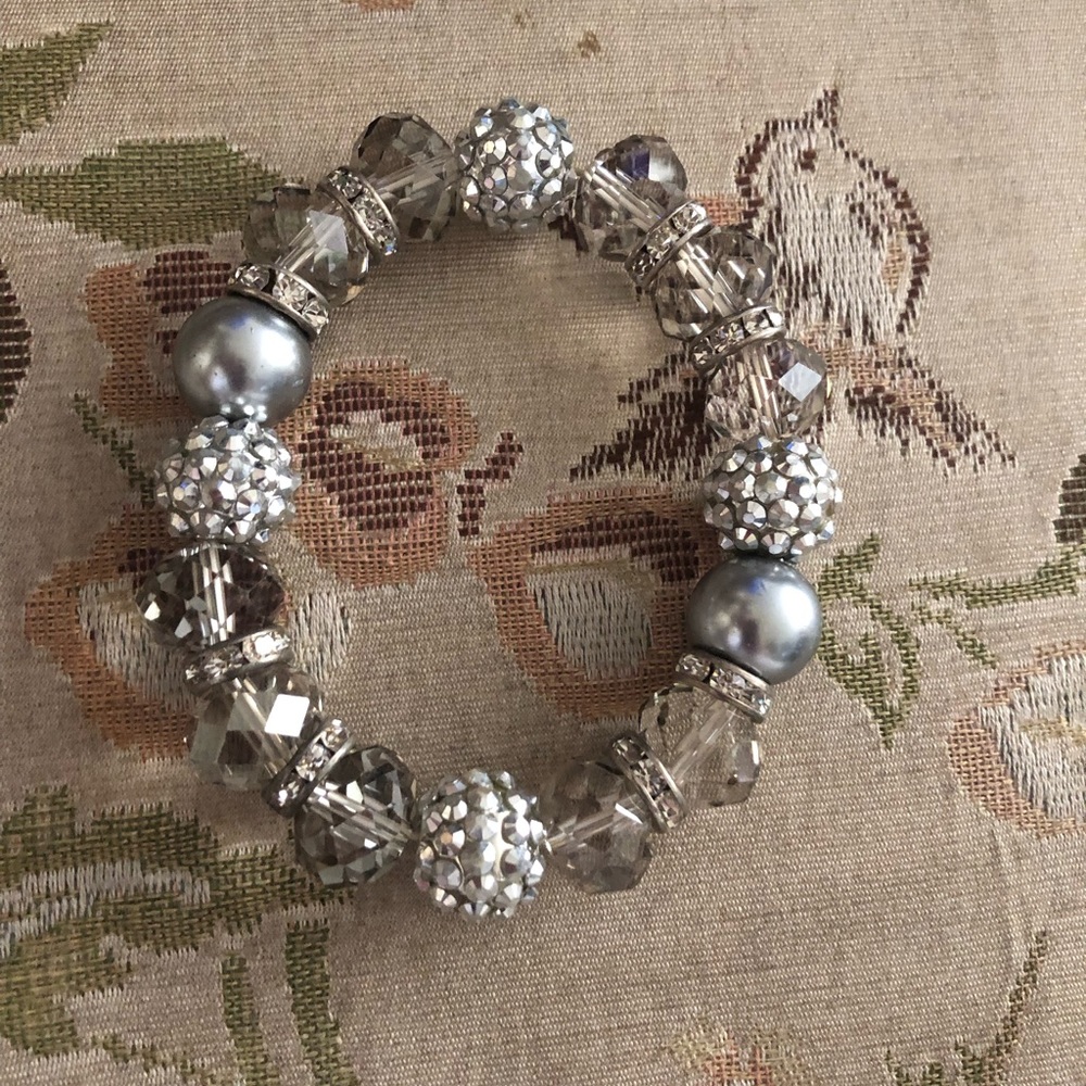 Austrian Crystal & Faux Pearl Stretch Costume Bracelet- 622 $20 or $15 w/offer